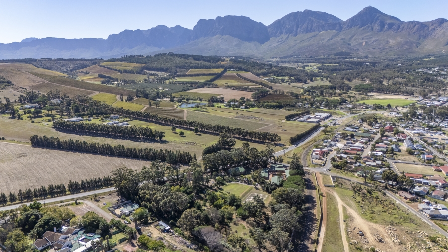 18 Bedroom Property for Sale in Stellenbosch Farms Western Cape